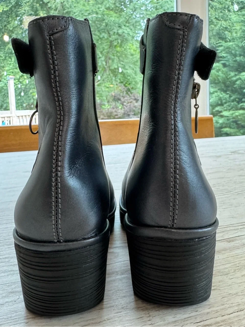 Fly London Women's Metallic Grey Leather Ankle Low Heel Booties 40 / US 9-9.5